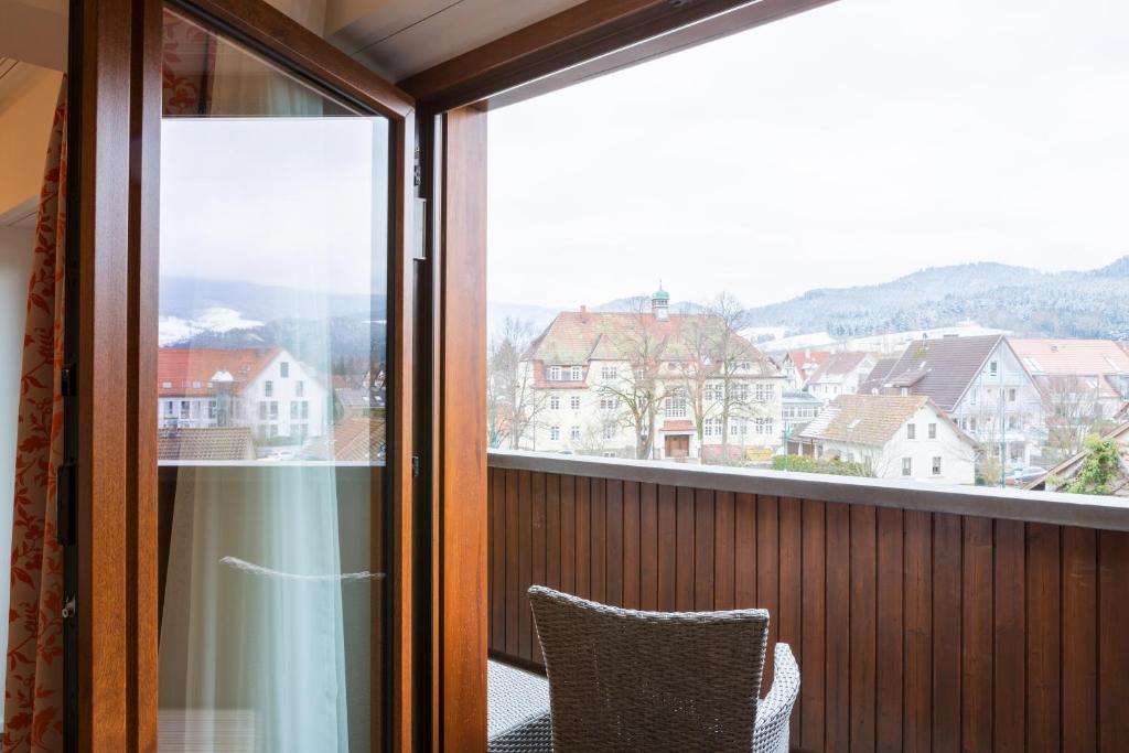 Nespecifikovaný výhled na hory nebo výhled na hory při pohledu z hotelu