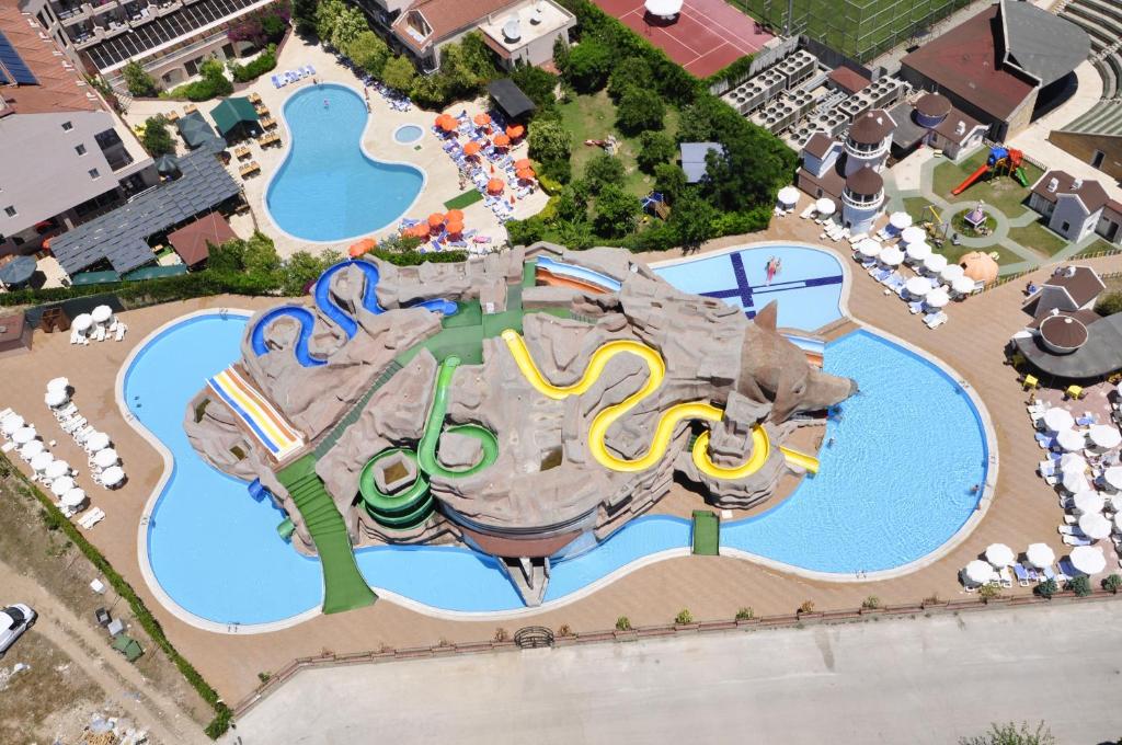 an overhead view of a water park at Rox Resort Hotel in Kemer