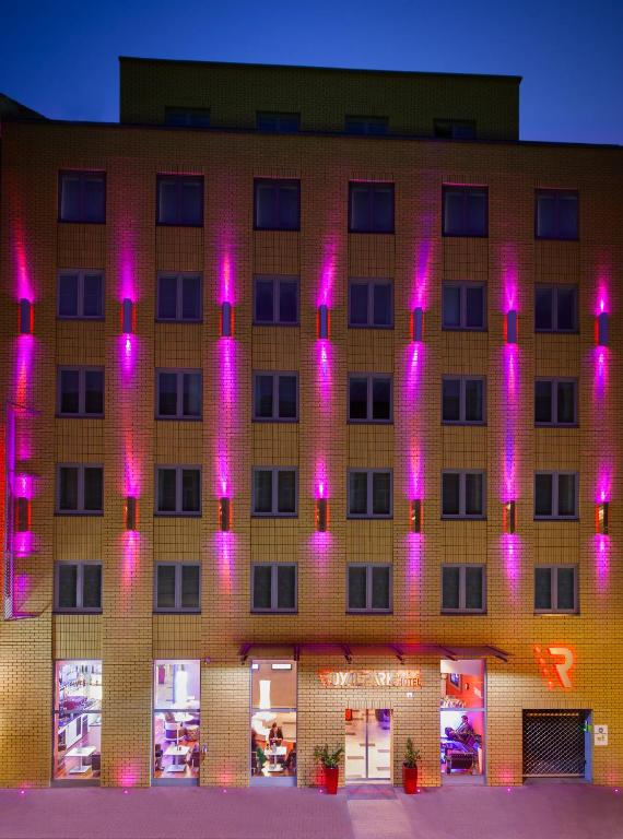 The building in which a szállodákat is located