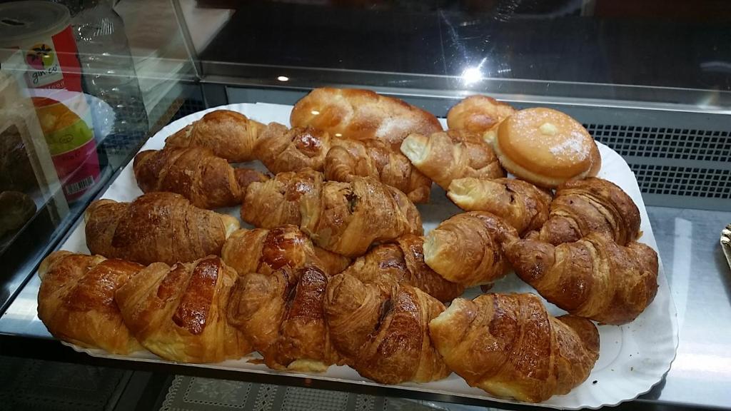 Jedzenie w pensjonacie lub w pobliżu