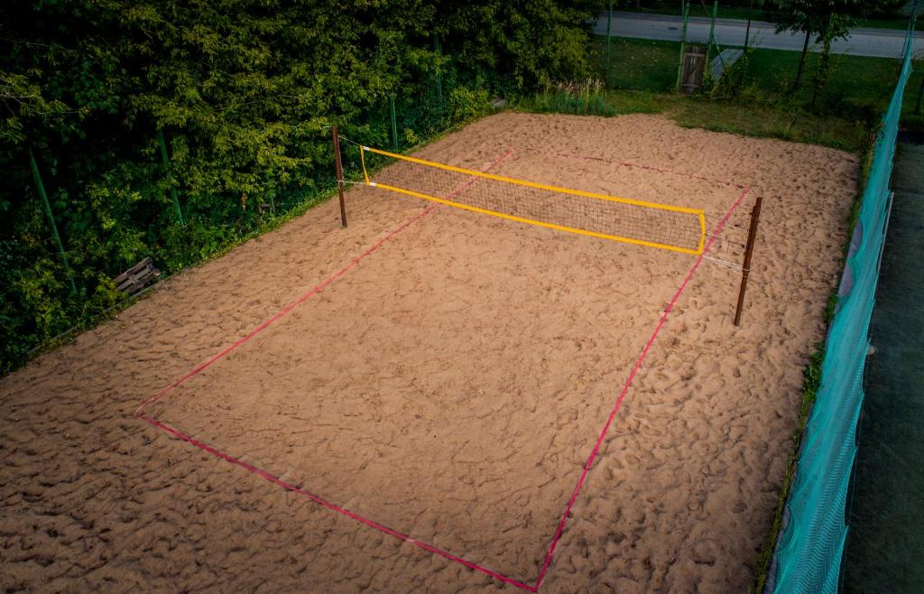 Tenis a/nebo squash v ubytování Hotel Mezaparks nebo okolí