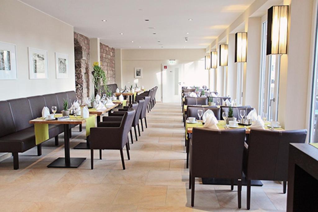 Restaurace v ubytování Hotel Palatina "Hotel-Restaurant"