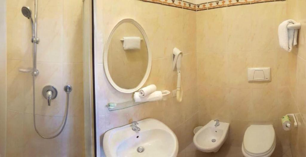 Koupelna v ubytování Hotel Prestige