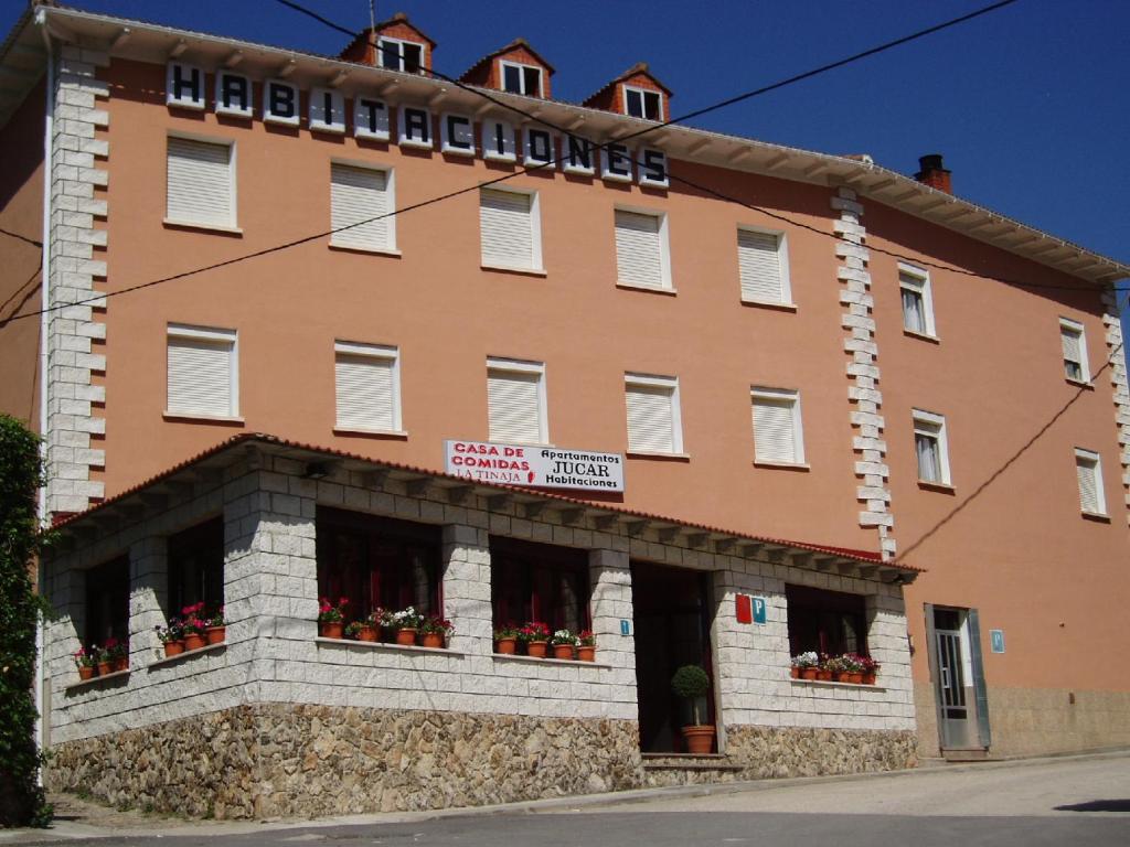 Gallery image of Apartamentos Jucar - Hotel Rural in Tragacete