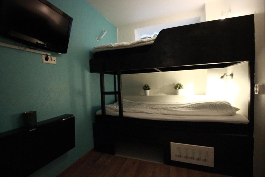 
Small Single Room - No Window
