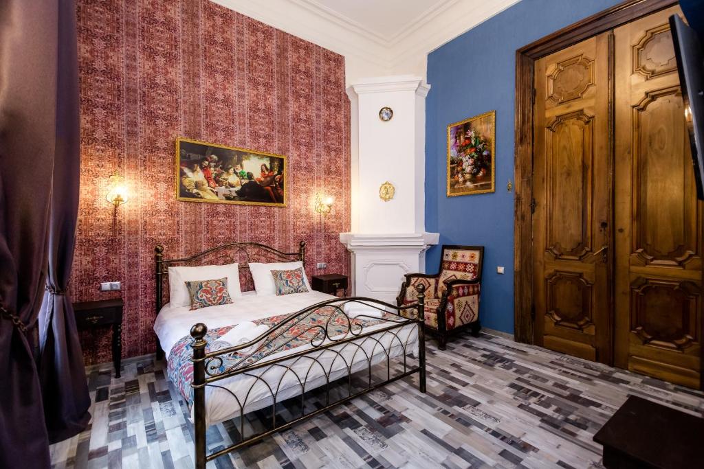 Krevet ili kreveti u jedinici u okviru objekta Tiflis Inn Boutique Hotel