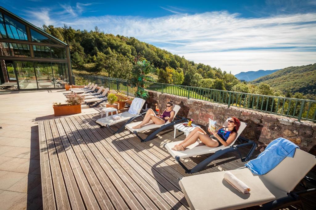 Swimming pool for teams in the Pyrenees