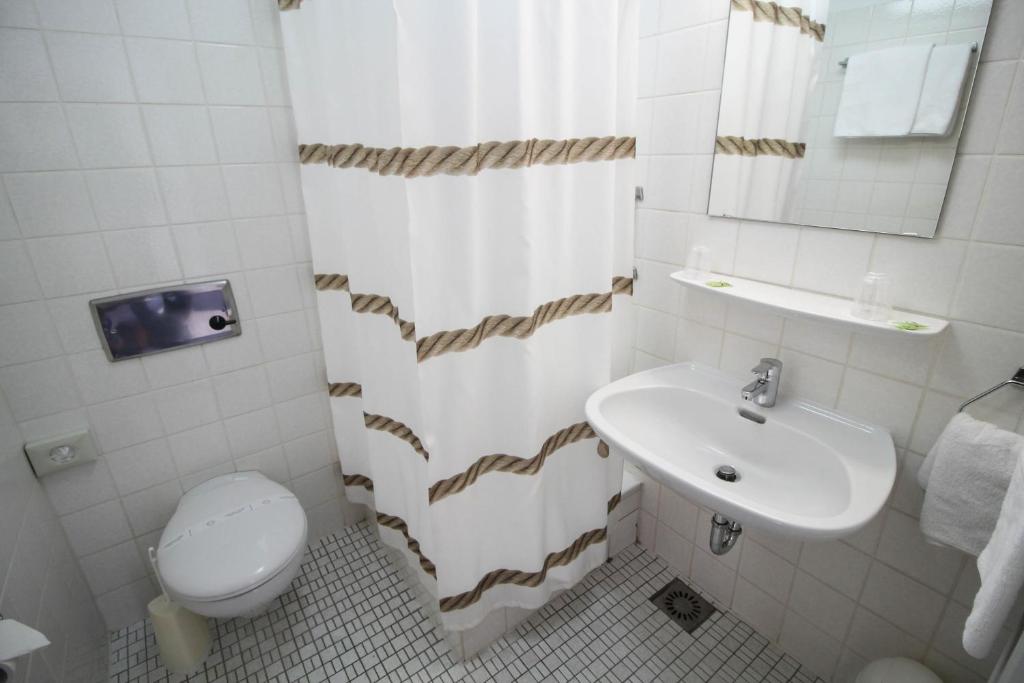 Hotel am Zoo - Resim 38