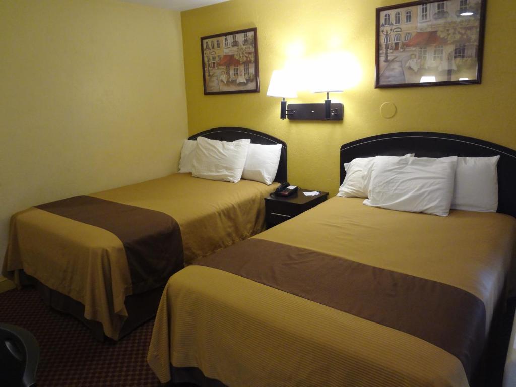 Americas Best Value Inn - Goldsboro - Tweepersoonskamer Met 2 Tweepersoonsbedden - Roken
