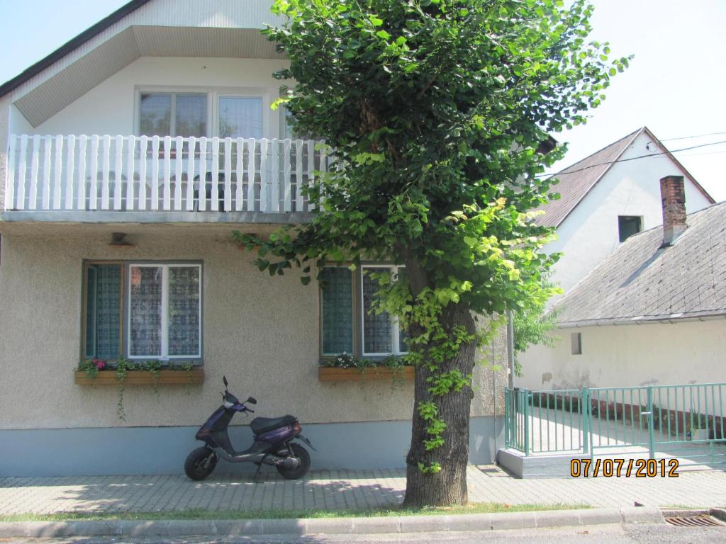 Budova, v ktorej sa apartmán nachádza