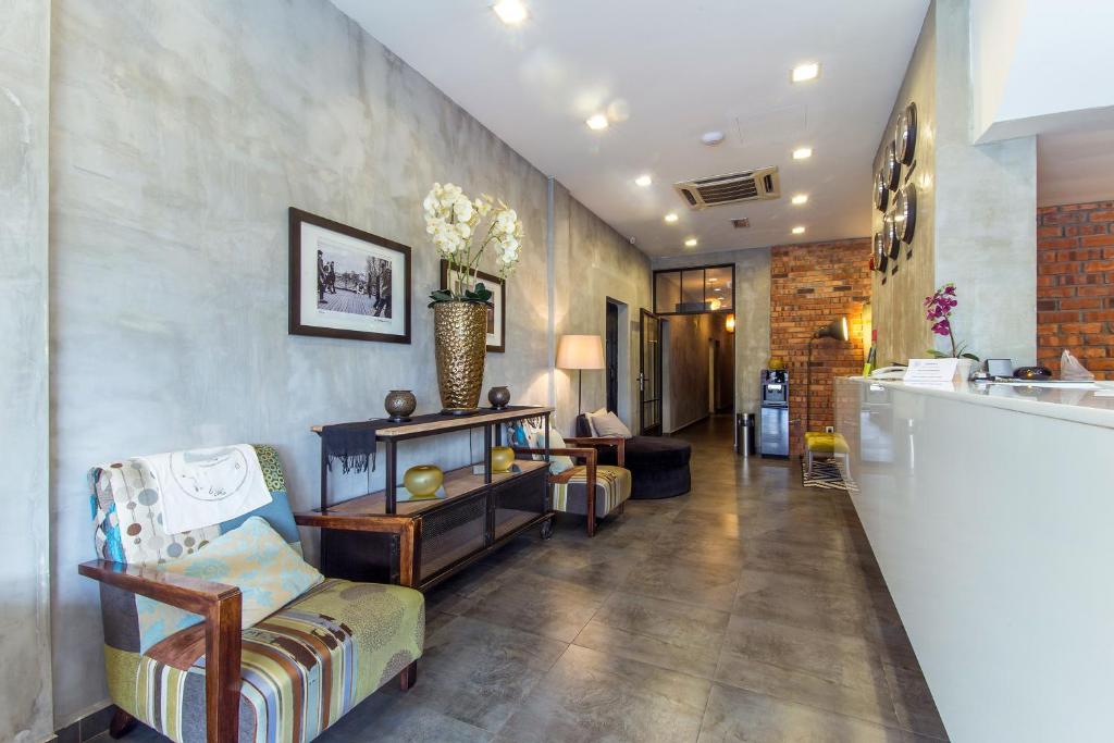Ceria Hotel: lobby