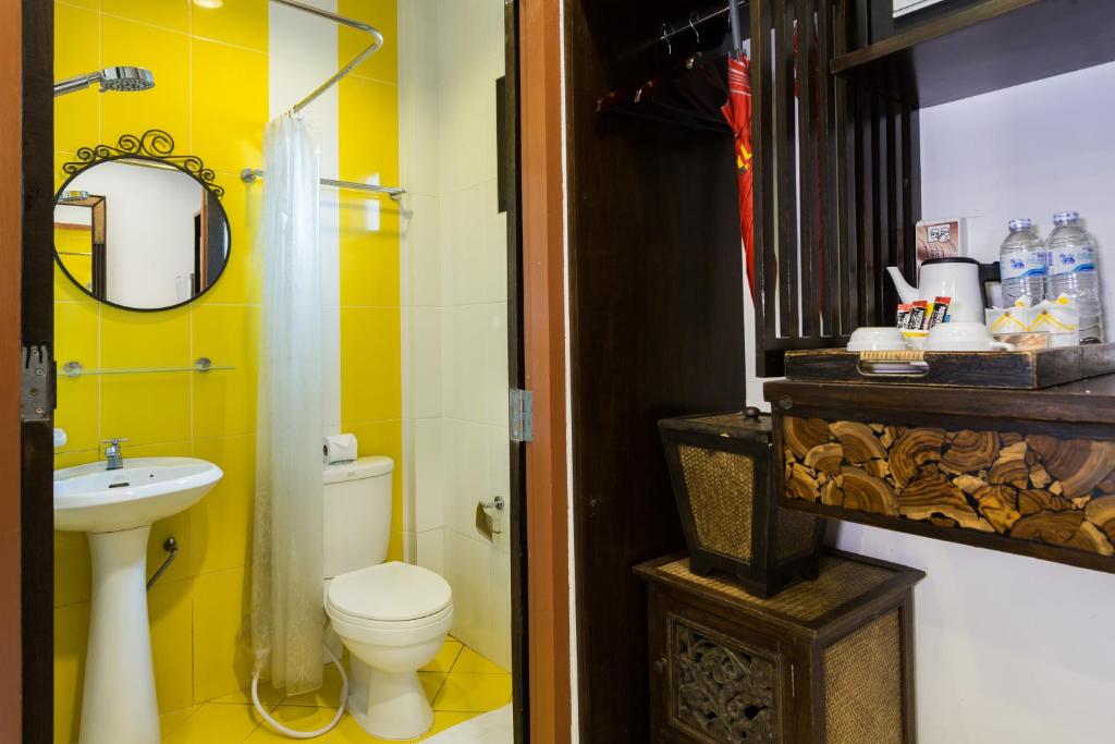 Ванная комната в PloyKhumThong Boutique Resort