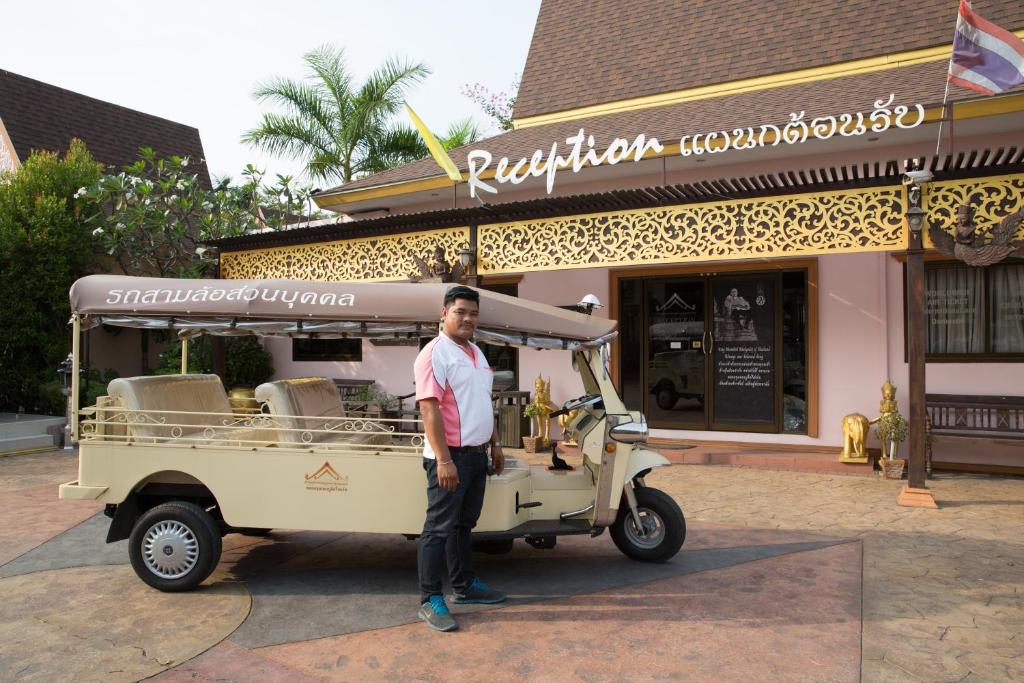 Гости PloyKhumThong Boutique Resort