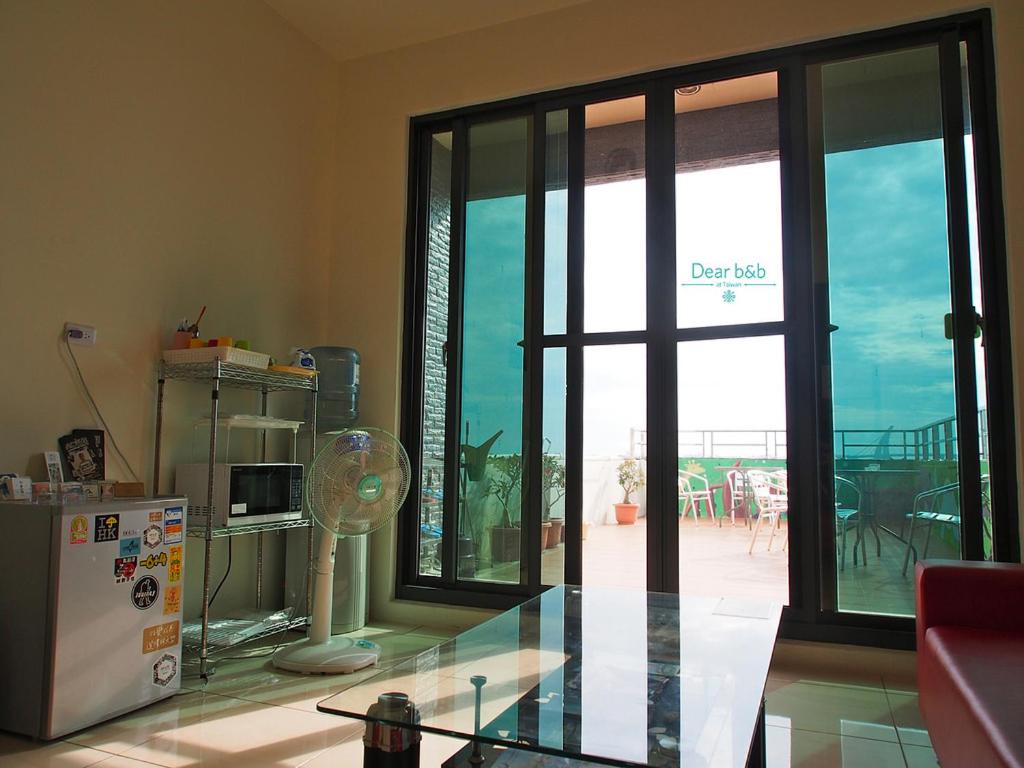 Η κουζίνα ή μικρή κουζίνα στο The Way Hostel & Bar