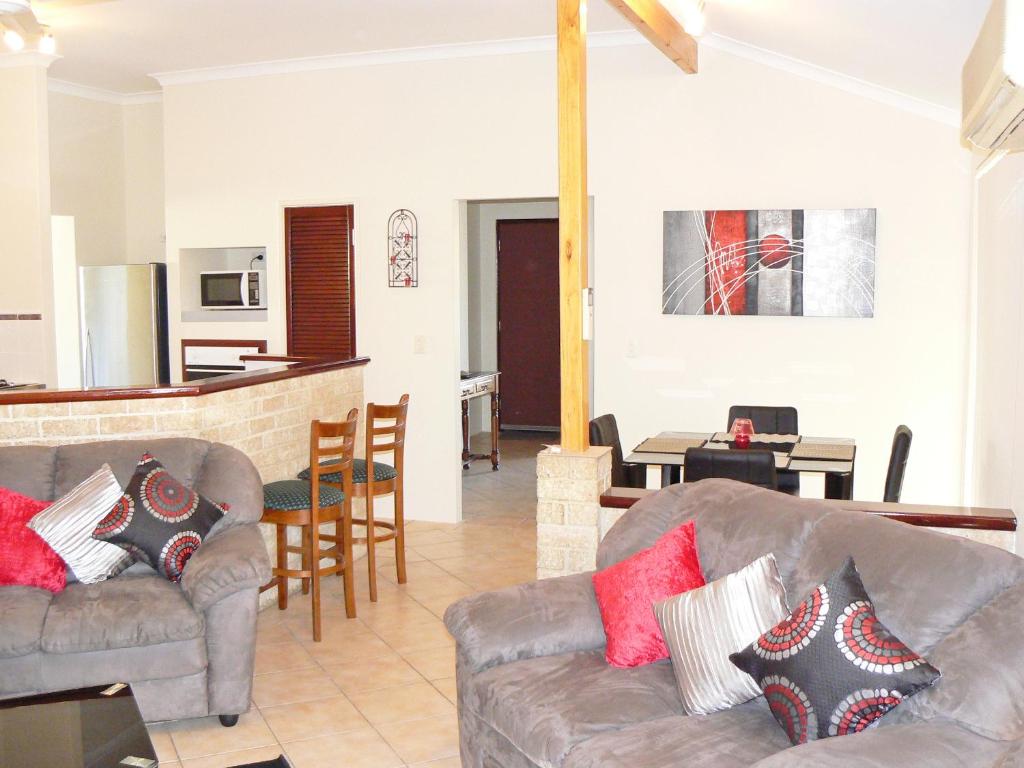 Geraldton Luxury Retreat 2 with free Streaming - Vakantiehuis