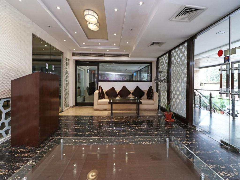 Posezení v ubytování Hotel Samovar by Goyal Hotel