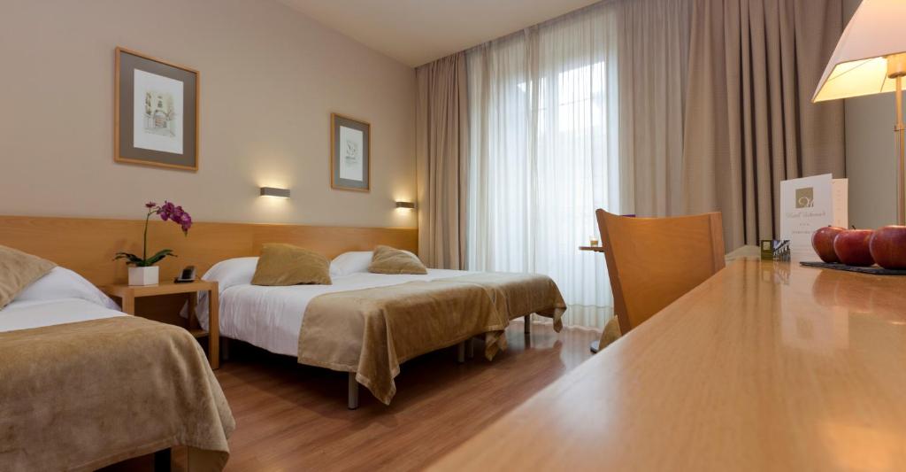 Victoria 4 Puerta del Sol, Madrid – Updated 2022 Prices