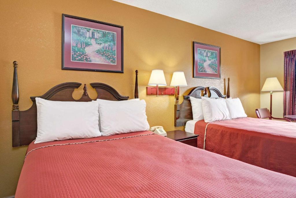 Travelodge by Wyndham Forest Park Atlanta South - Habitación Doble Con Dos Camas Dobles - Fumadores