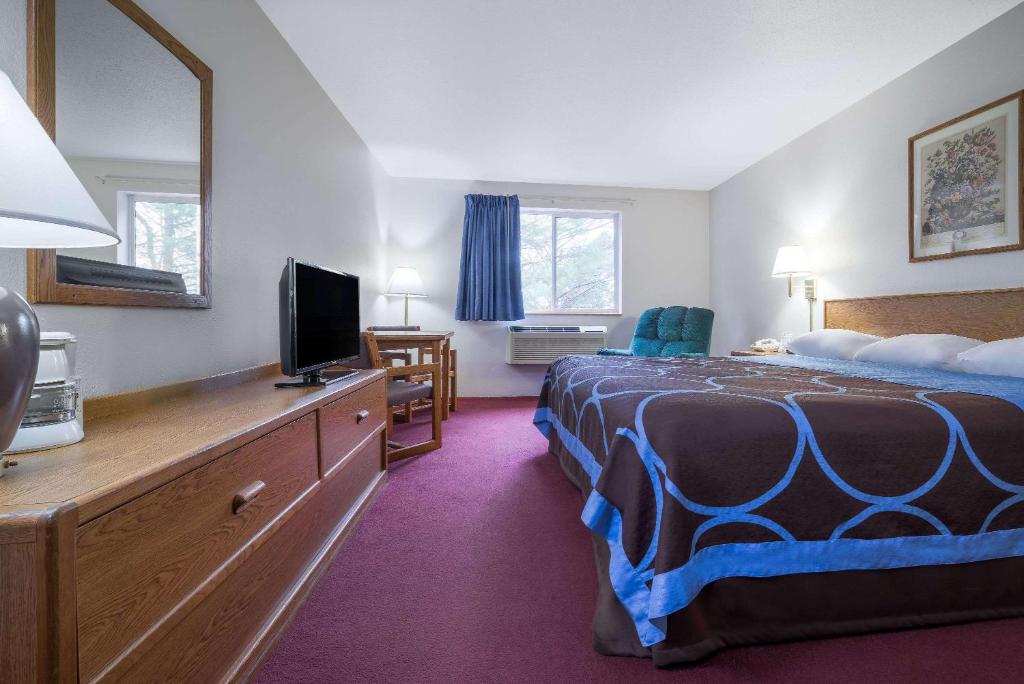 Super 8 by Wyndham Park Rapids - Quarto King - Não Fumador