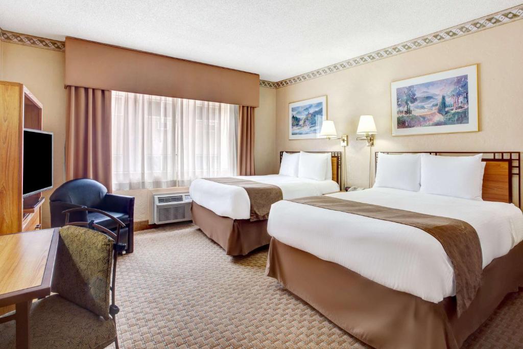 Travelodge by Wyndham Seattle By The Space Needle photo
