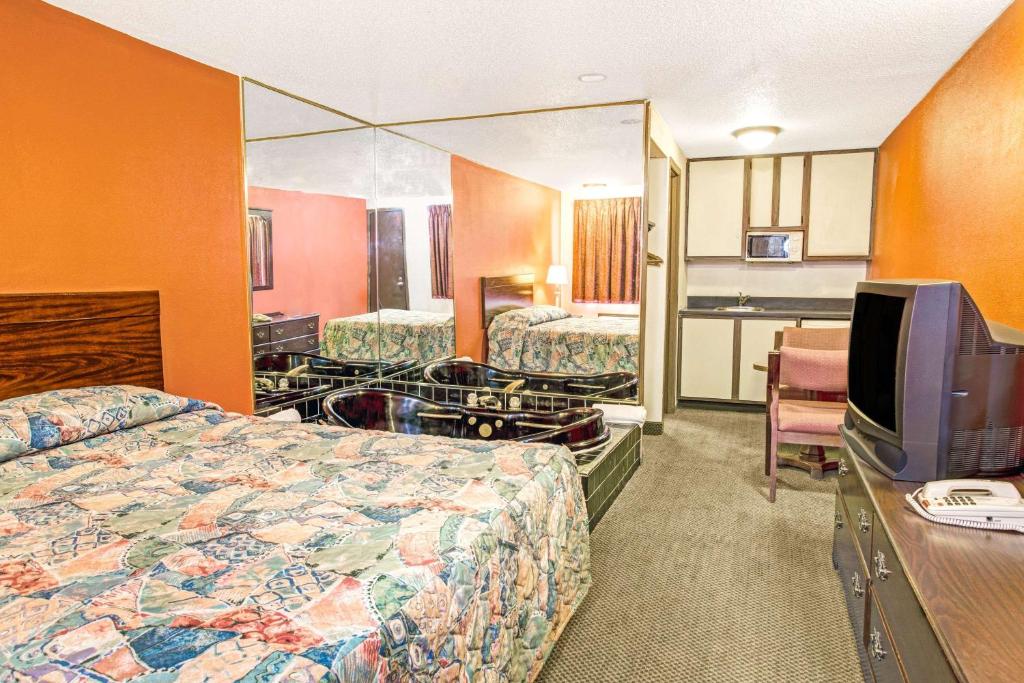 Guest Inn Lebanon (Ohio) - King Room -Minding