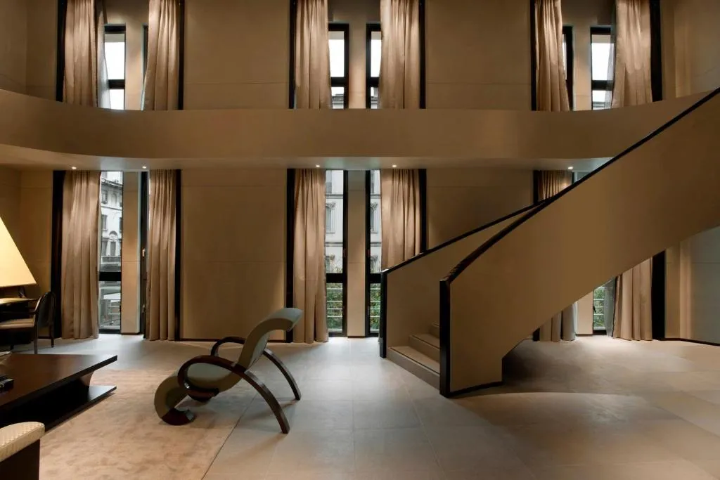 Armani Signature Suite Cinema