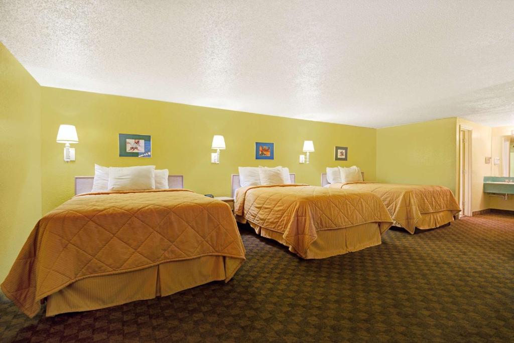 White Rock Inn - 