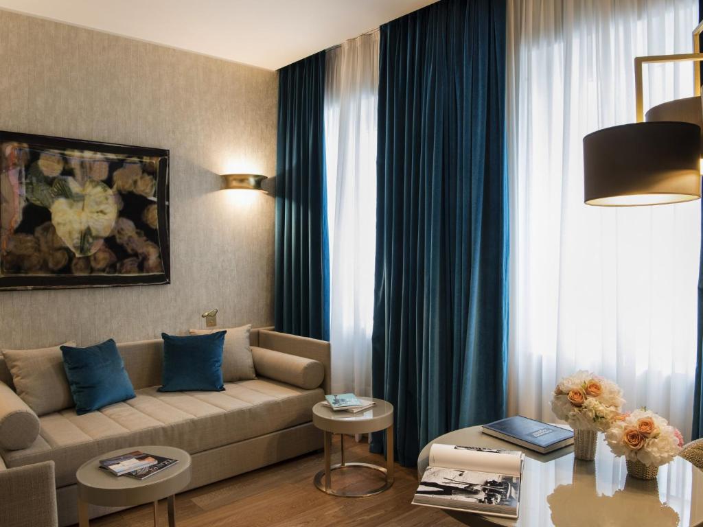 Posedenie v ubytovaní Rosa Grand Milano - Starhotels Collezione