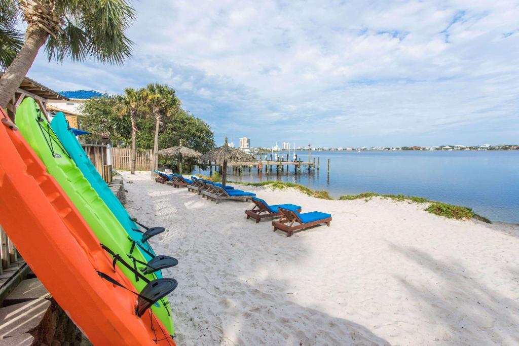 Surf & Sand Hotel - Free Hot Breakfast & Rentals photo