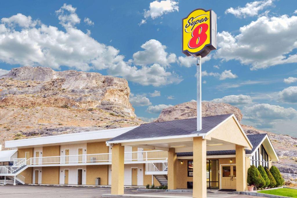 a fast food restaurant with a sign on top of it at Super 8 by Wyndham Wendover in Wendover