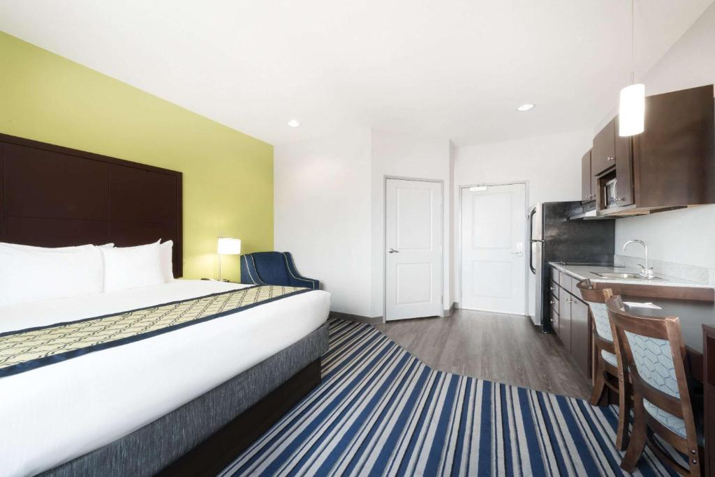 Hawthorn Extended Stay by Wyndham Midland - Deluxe Suite Met 2 Slaapkamers - Niet-Rokers
