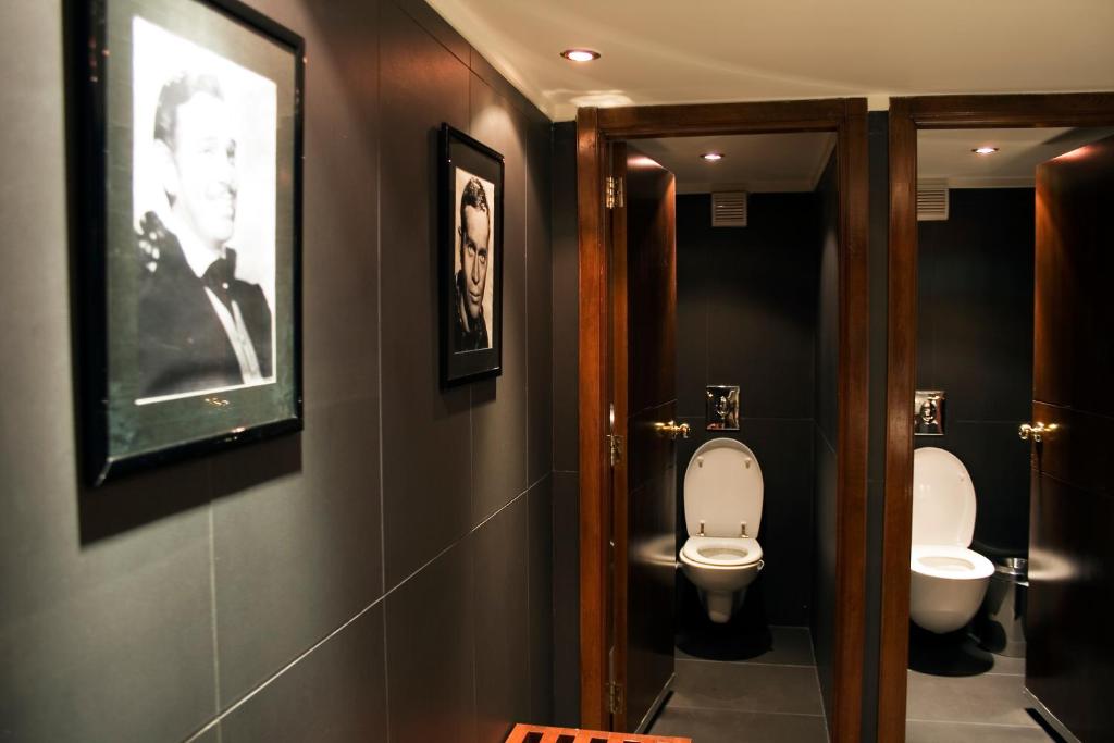 Koupelna v ubytování Plaza Hotel Beirut