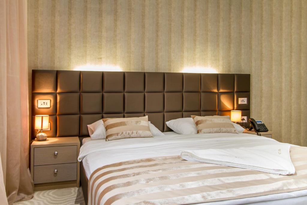 Royal Airport Hotel - 6