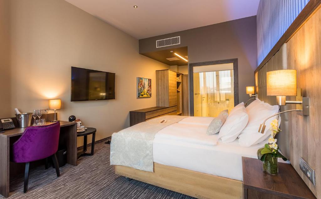 Admiral Hotel - Resim 10