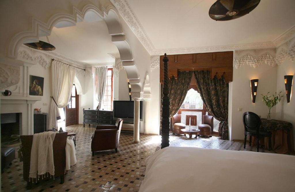Postel nebo postele na pokoji v ubytování Demeures d'Orient Riad & Spa