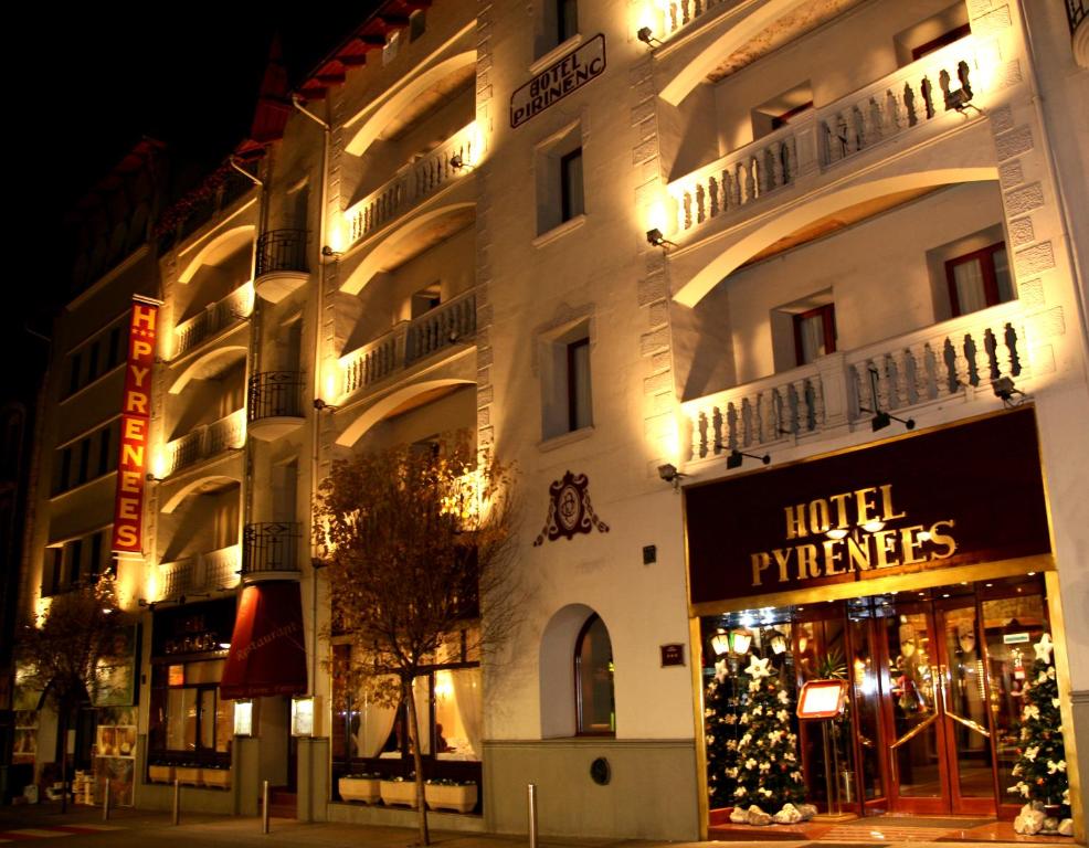 The building in which a szállodákat is located
