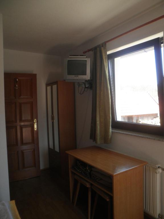 TV a/nebo společenská místnost v ubytování Guest House Spoljaric Sasa