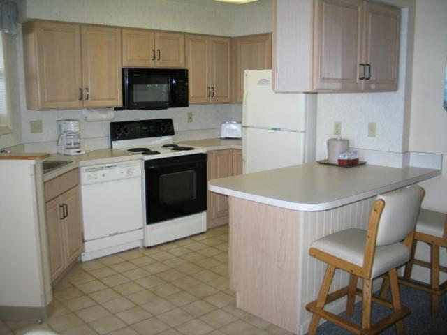 Kuchyň nebo kuchyňský kout v ubytování Outer Banks Beach Club II Resorts
