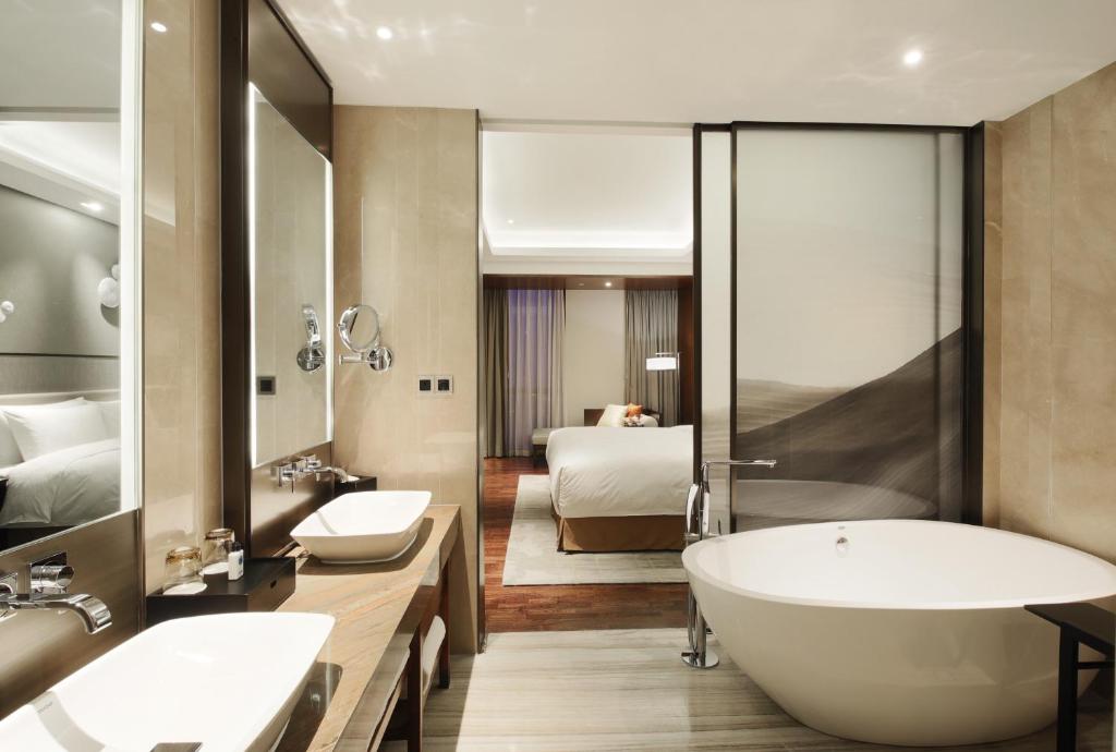 HUALUXE Wuxi Taihu - Suite Exécutive