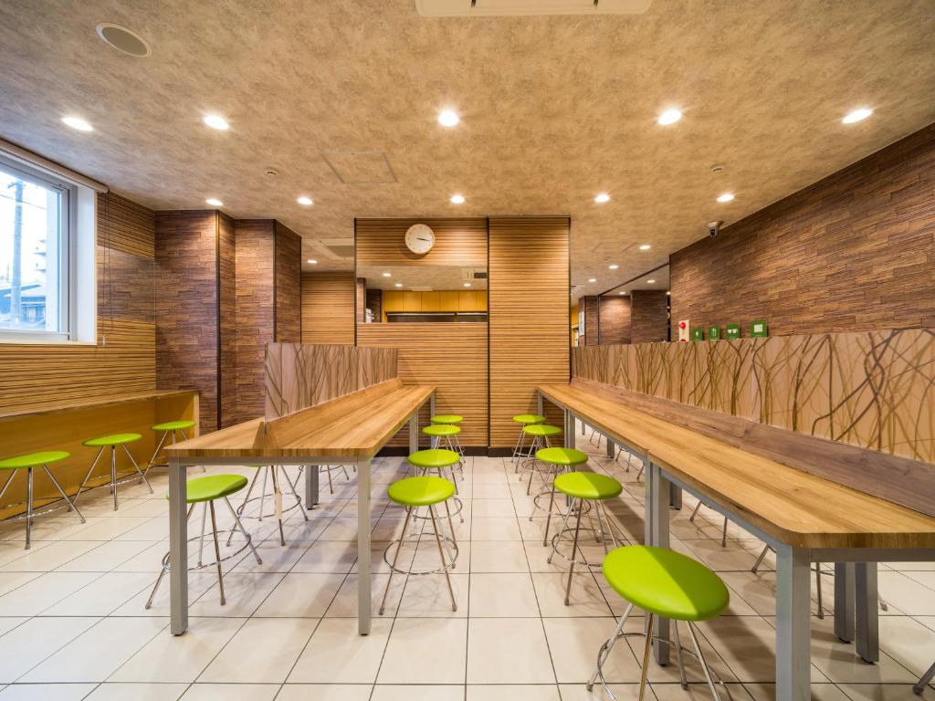 Restaurace v ubytování Super Hotel Yokkaichi Route 1