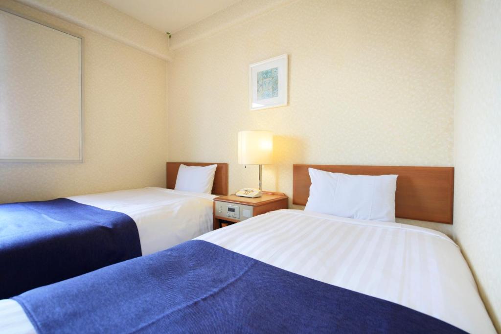 Shonandai Daiichi Hotel Fujisawa Yokohama - İkiz Oda - Sigara Içiyor
