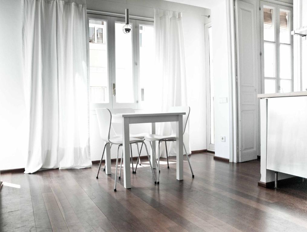 Barceloneta Suites Apartments Market - 14