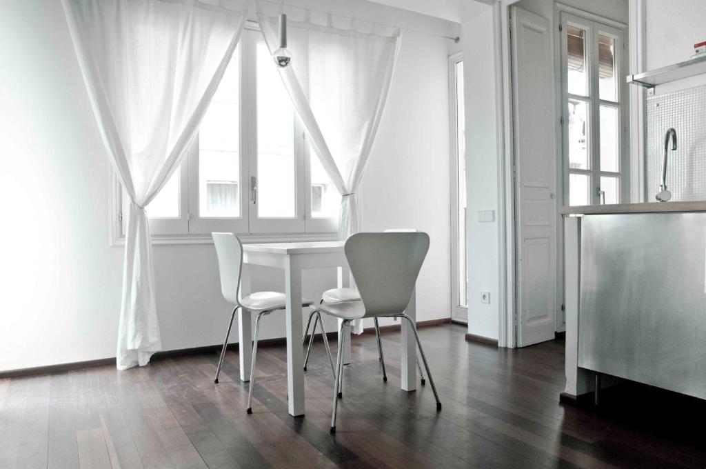 Barceloneta Suites Apartments Market - 15