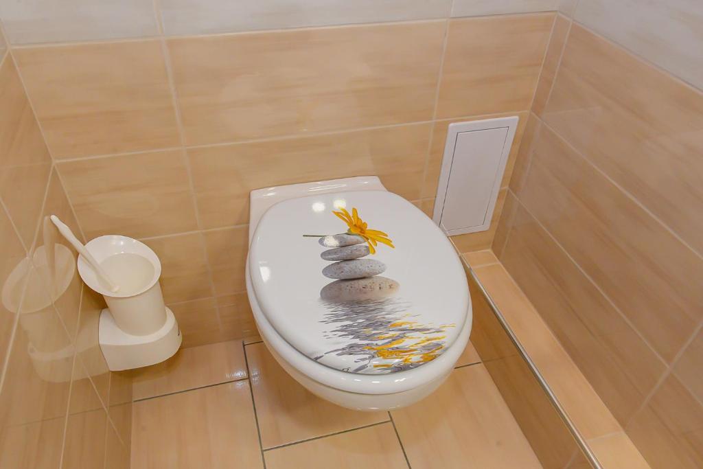 A bathroom at Tinódi Fogadó