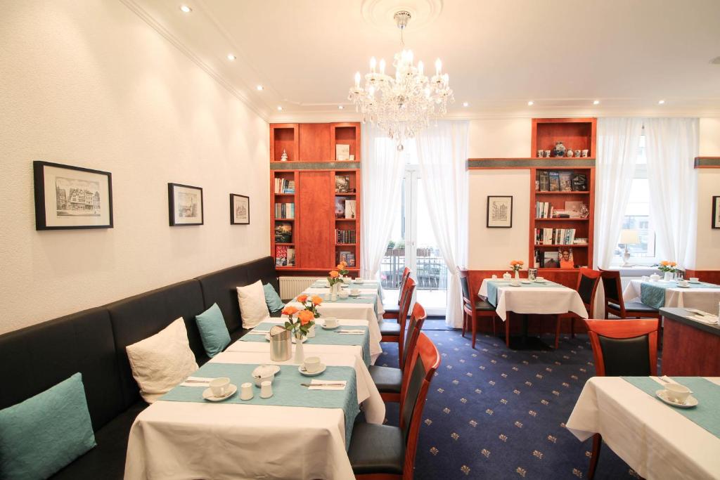 Posezení v ubytování Hotel West an der Bockenheimer Warte