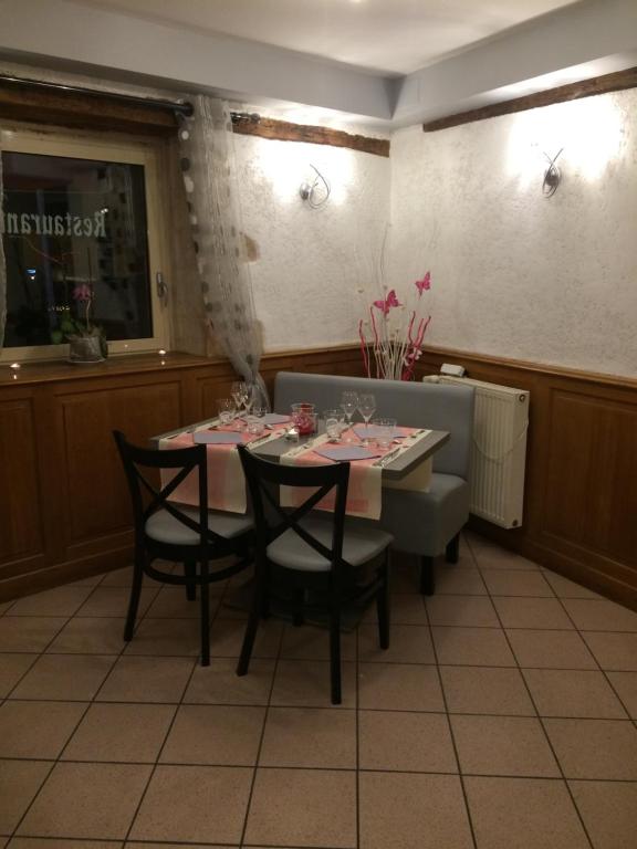 Restaurace v ubytování Sarl Macarena