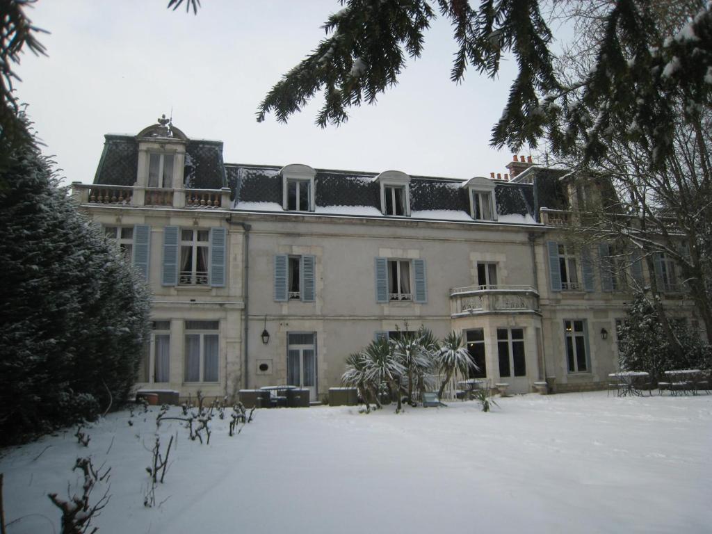 Hôtel Les Maréchaux v zimě