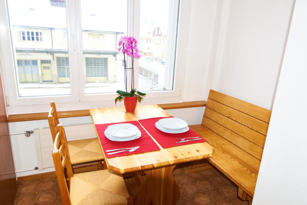 New West Station - Resim 21