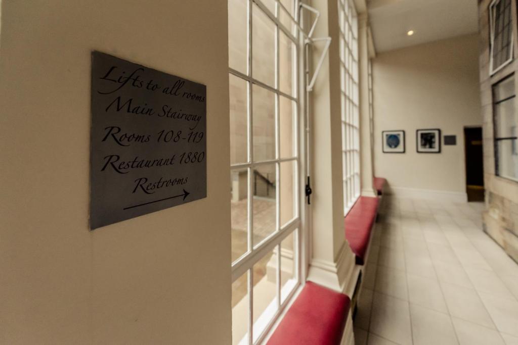 Posezení v ubytování Leopold Hotel