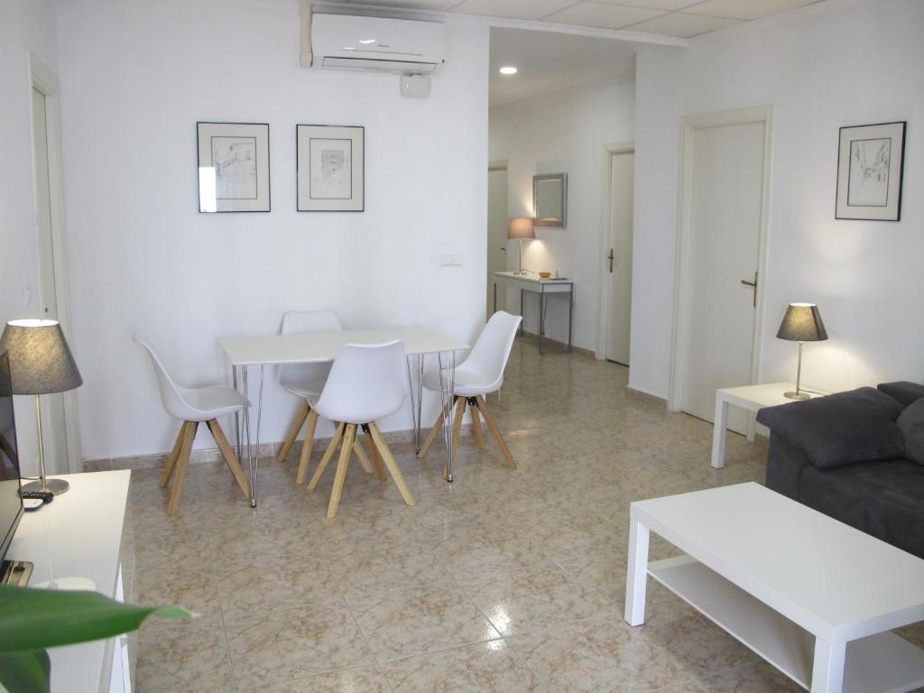 Apartamentos Romero - Apartamento De Tres Dormitorios